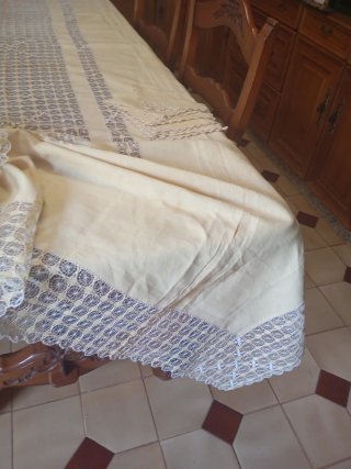 Mantelería Bordada Canario Casa balcones Canarias