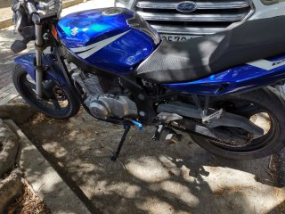 Suzuki GS500 Naked Azul