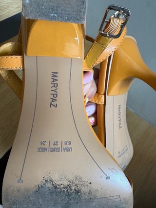 Sandalias naranjas de vestir De MARYPAZ