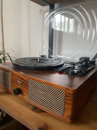 Tocadiscos con Bluetooth y altavoces integrados