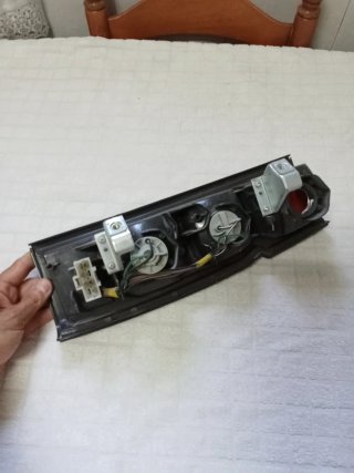Piloto Trasero Nissan vanette (ENVIO ECONÓMICO)