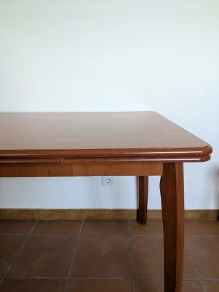 Mesa extensible de madera
