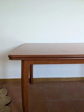 Mesa extensible de madera