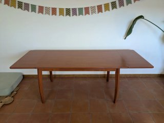 Mesa extensible de madera