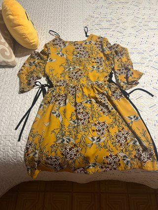 Vestido amarillo estampado pájaros flores