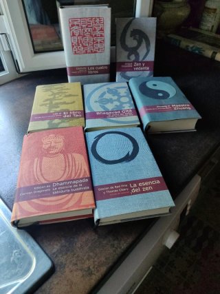 Lote de siete libros sabiduría oriental