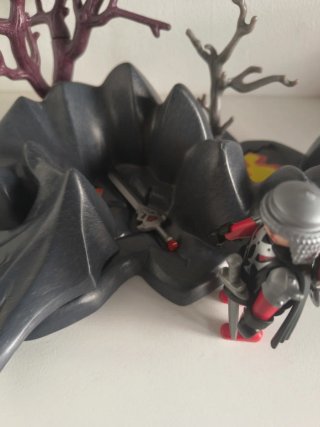 Playmobil roca del Dragón y Guerrero