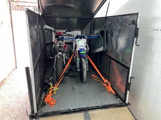 Remolque cerrado KTM Racing