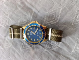 Orologio Q&Q by Citizen Dorato