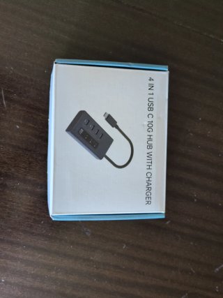 Hub USB C 4 en 1 10Gbps con Cargador