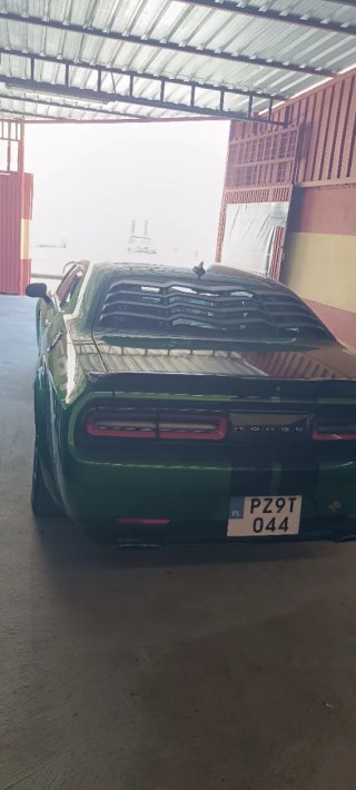 Dodge challenger  2015