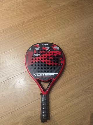 Pala de pádel Kombat Hunter