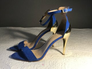 Sandalias Stiletto Azul y Dorado