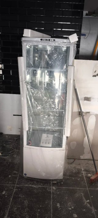 Vitrina expositora refrigerada vertical
