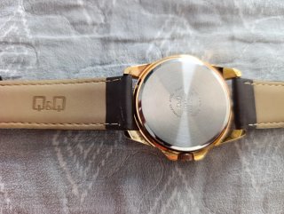 Orologio Q&Q by Citizen Oro e Marrone