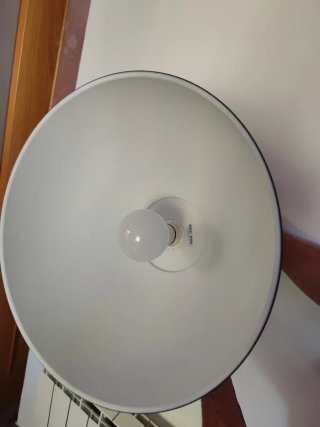 Lámpara de techo IKEA SKURUP negra 38 cm