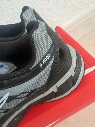Nike P-6000 Talla 42 Negras y Grises