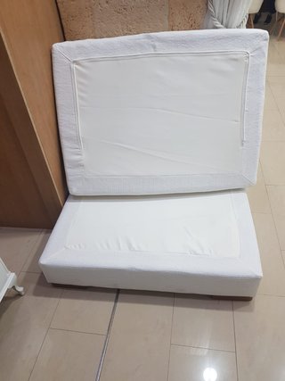 Puff Reposapiés Blanco Tapizado