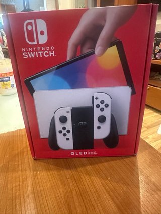 Nintendo Switch OLED en muy buen estado + caja