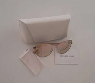 Gafas de sol Michael Kors doradas y rosas