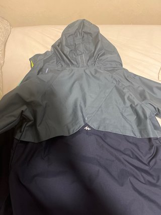 Cortavientos niño Quechua azul/gris