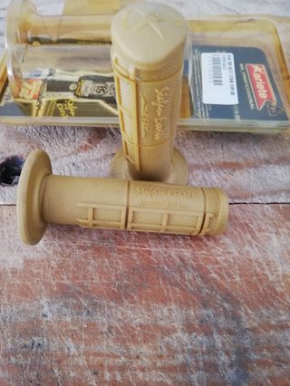 Puños Cros Ariete Dorado Edición Limitada