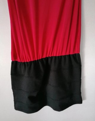 Vestido rojo y negro
