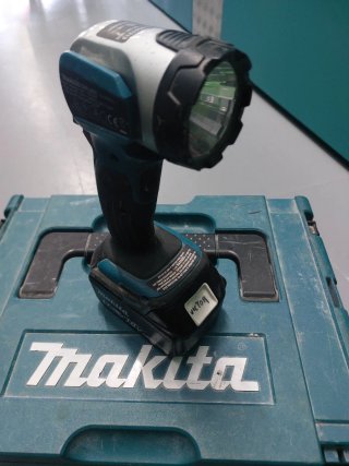 Taladro Atornillador Makita con Cargador y Batería