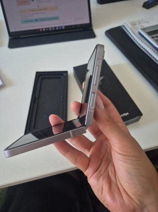 Samsung Z Flip 6 256GB Nero/Argento