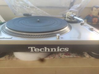 2 platos Technics SL-1200 MK2 perfectos.