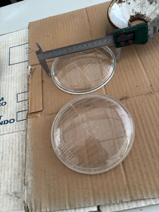 Faro de moto clásico