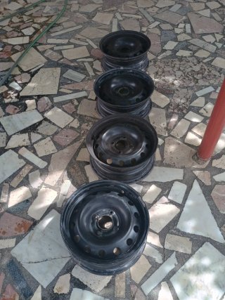 Llantas de acero (4 unidades)