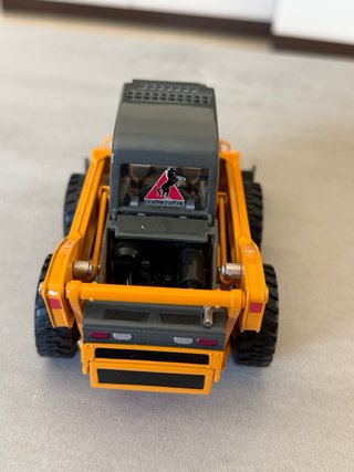 Mini cargadora Mustang 2105 JOAL 1:25