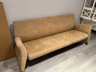 Conjunto PEROBELL sofá 3 plazas + sillón vintage