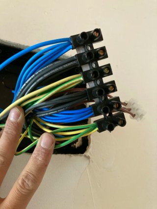 MANITAS / ELECTRICISTA: