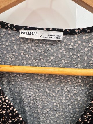 Vestido Pull&Bear estampado floral XS