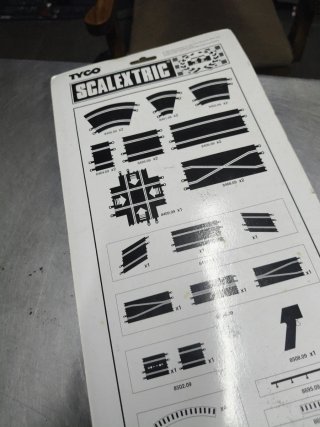 Scalextric cambio de carril cruce pista negra