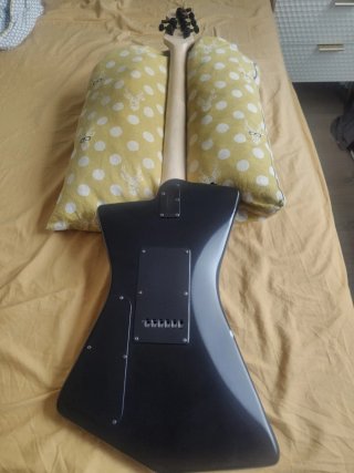 Guitarra Sterling by Music Man STV60