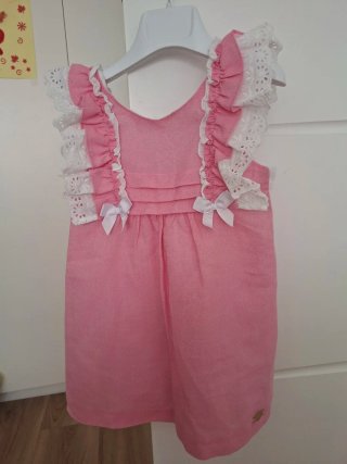 Vestido rosa niña volantes y encaje. Marca Miranda