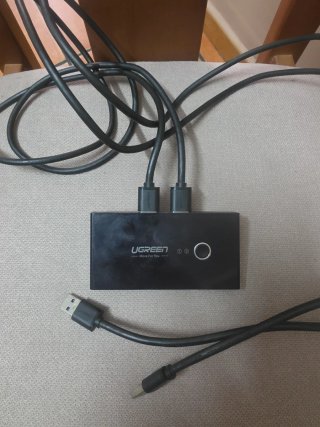 Conmutador USB UGREEN