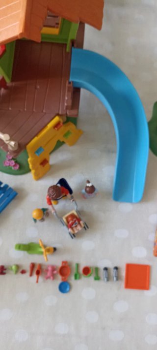 Parque infantil Playmobil con accesorios