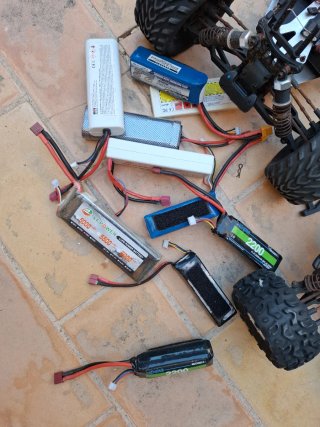 Coches radiocontrol y accesorios