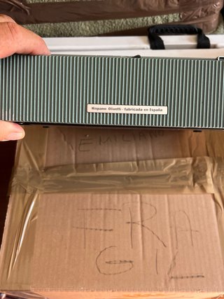 Máquina de escribir Olivetti Lettera 32