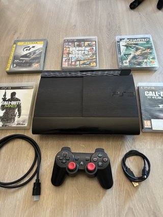 Consola PS3 Super Slim 500GB + Juegos + Cables