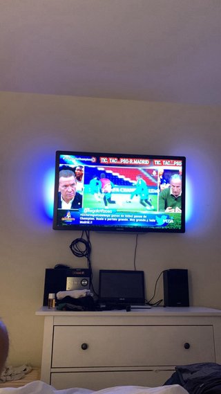 TV Philips 42” Full HD Ambilight + Chromecast