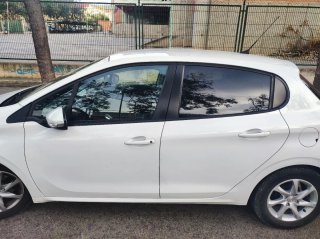 Peugeot 208 2016