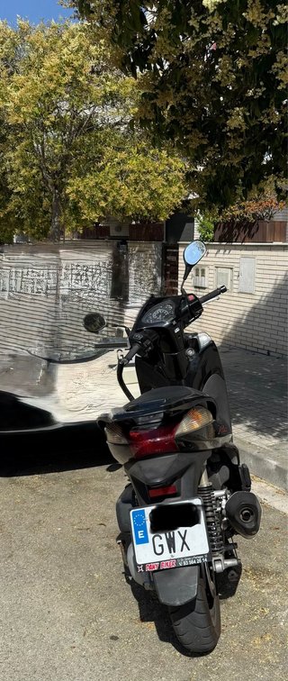 Honda SH 300i Scoopy Negra