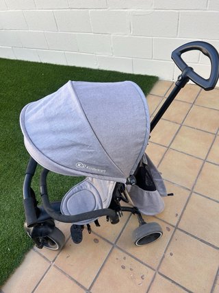 Triciclo Kikkaboo evolutivo en buen estaso