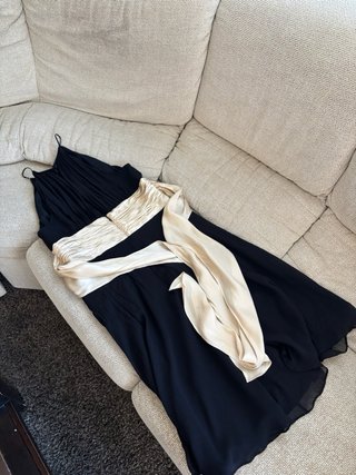 Vestido corto de fiesta Next negro y champán