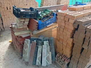 Ladrillos de construcción nuevos